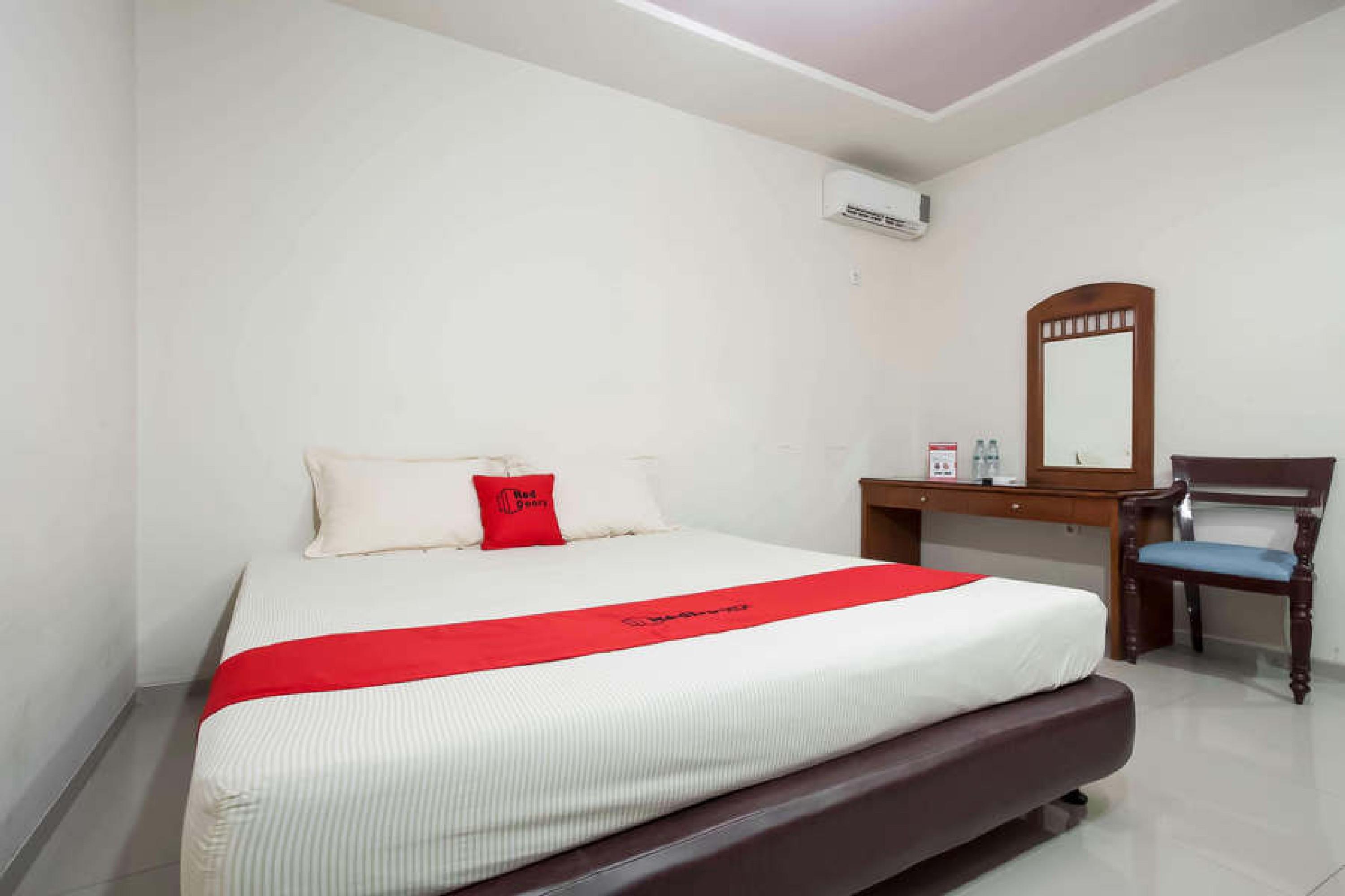 Reddoorz @ Panglima Sudirman Hotel Surabaya Ngoại thất bức ảnh