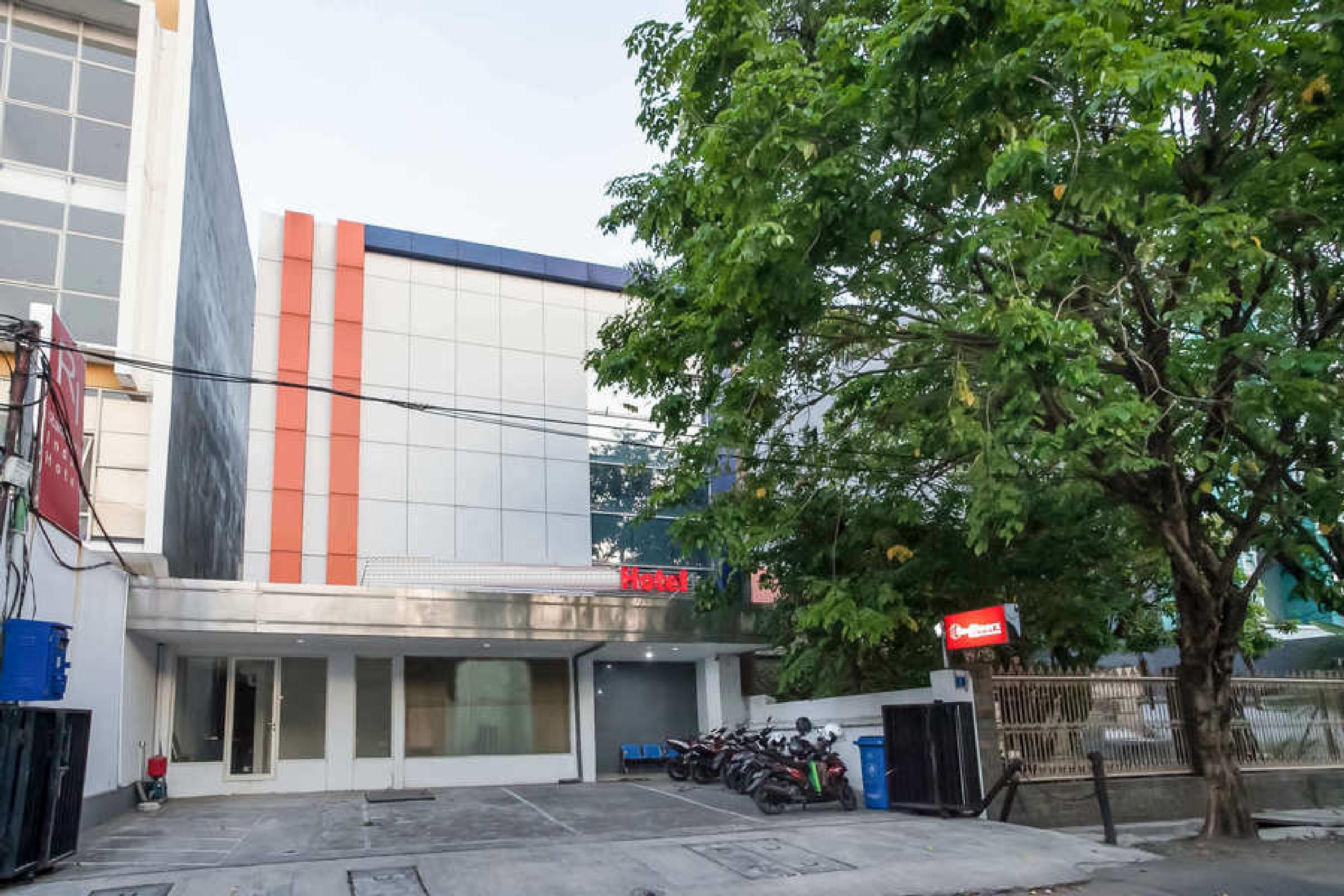 Reddoorz @ Panglima Sudirman Hotel Surabaya Ngoại thất bức ảnh