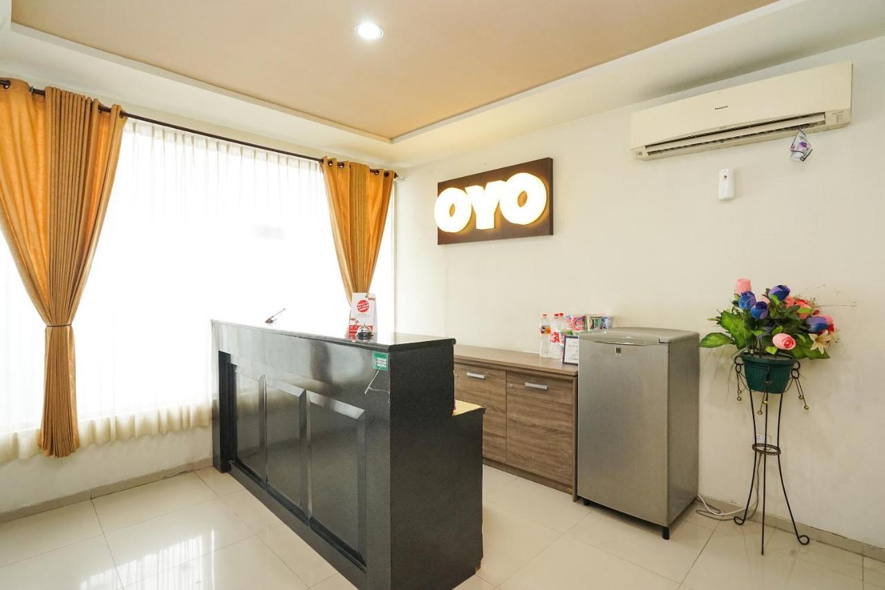 Reddoorz @ Panglima Sudirman Hotel Surabaya Ngoại thất bức ảnh