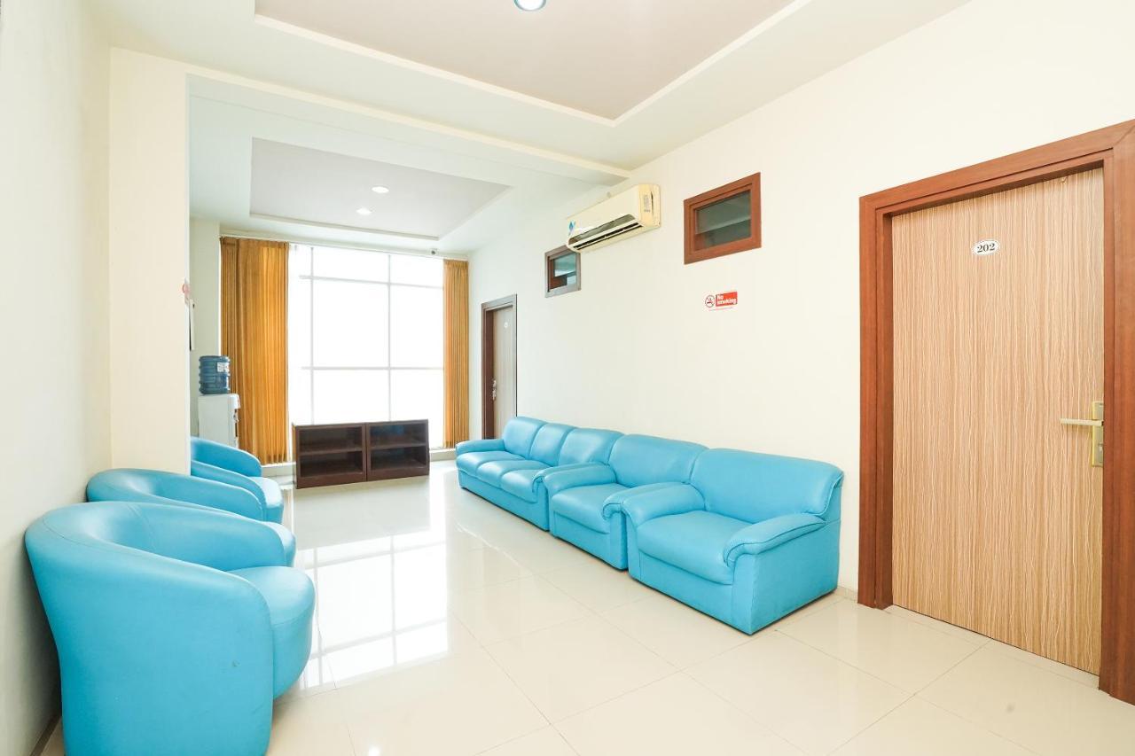Reddoorz @ Panglima Sudirman Hotel Surabaya Ngoại thất bức ảnh
