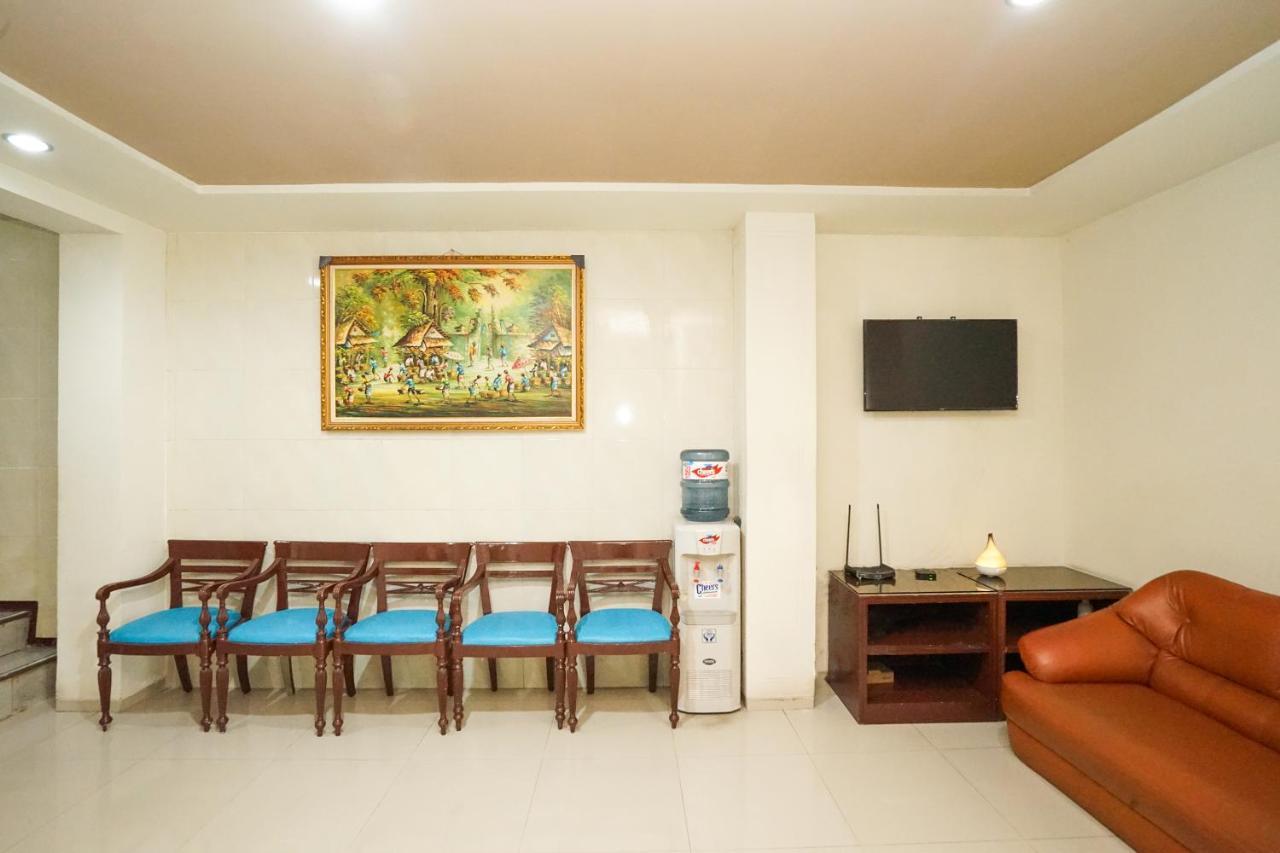 Reddoorz @ Panglima Sudirman Hotel Surabaya Ngoại thất bức ảnh
