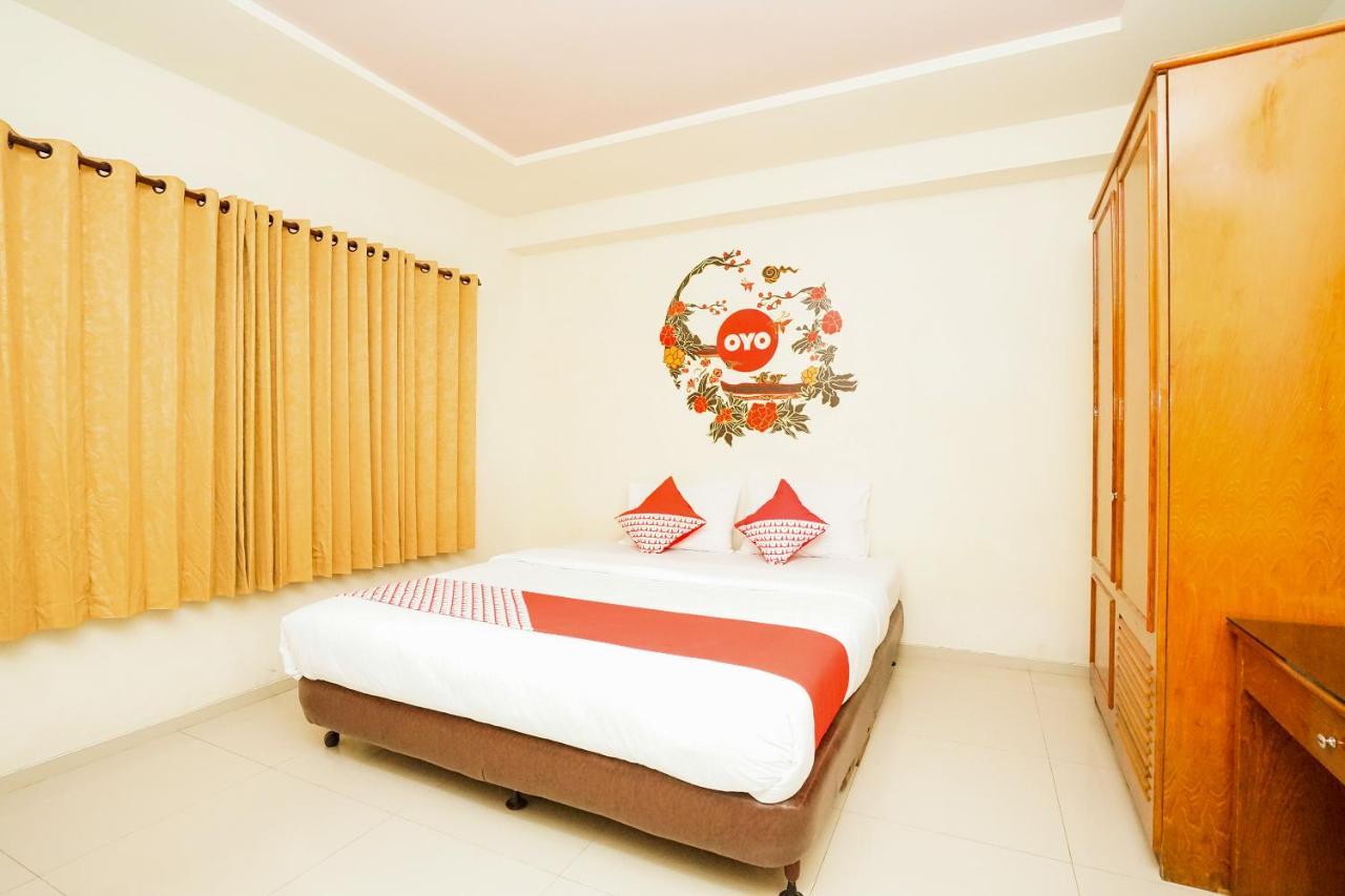 Reddoorz @ Panglima Sudirman Hotel Surabaya Ngoại thất bức ảnh