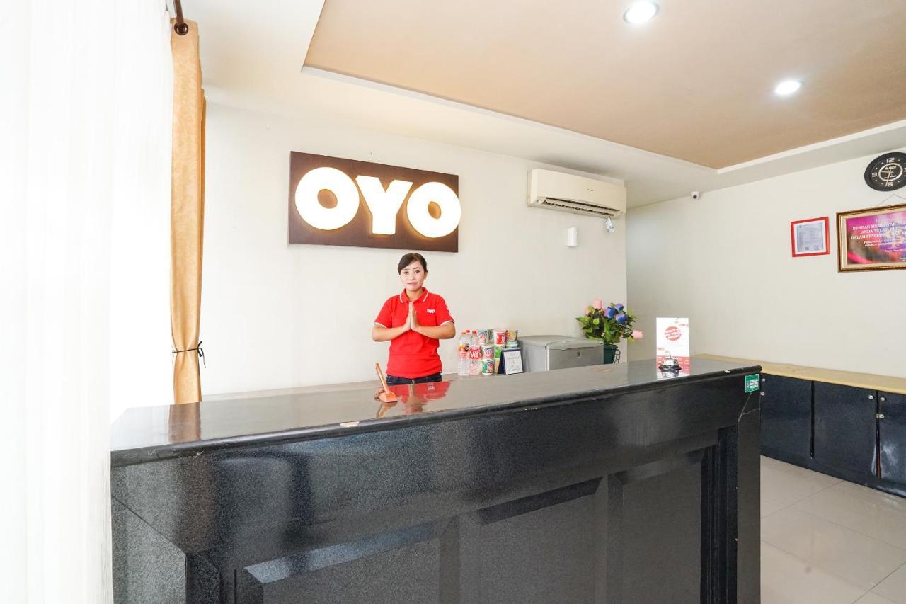 Reddoorz @ Panglima Sudirman Hotel Surabaya Ngoại thất bức ảnh