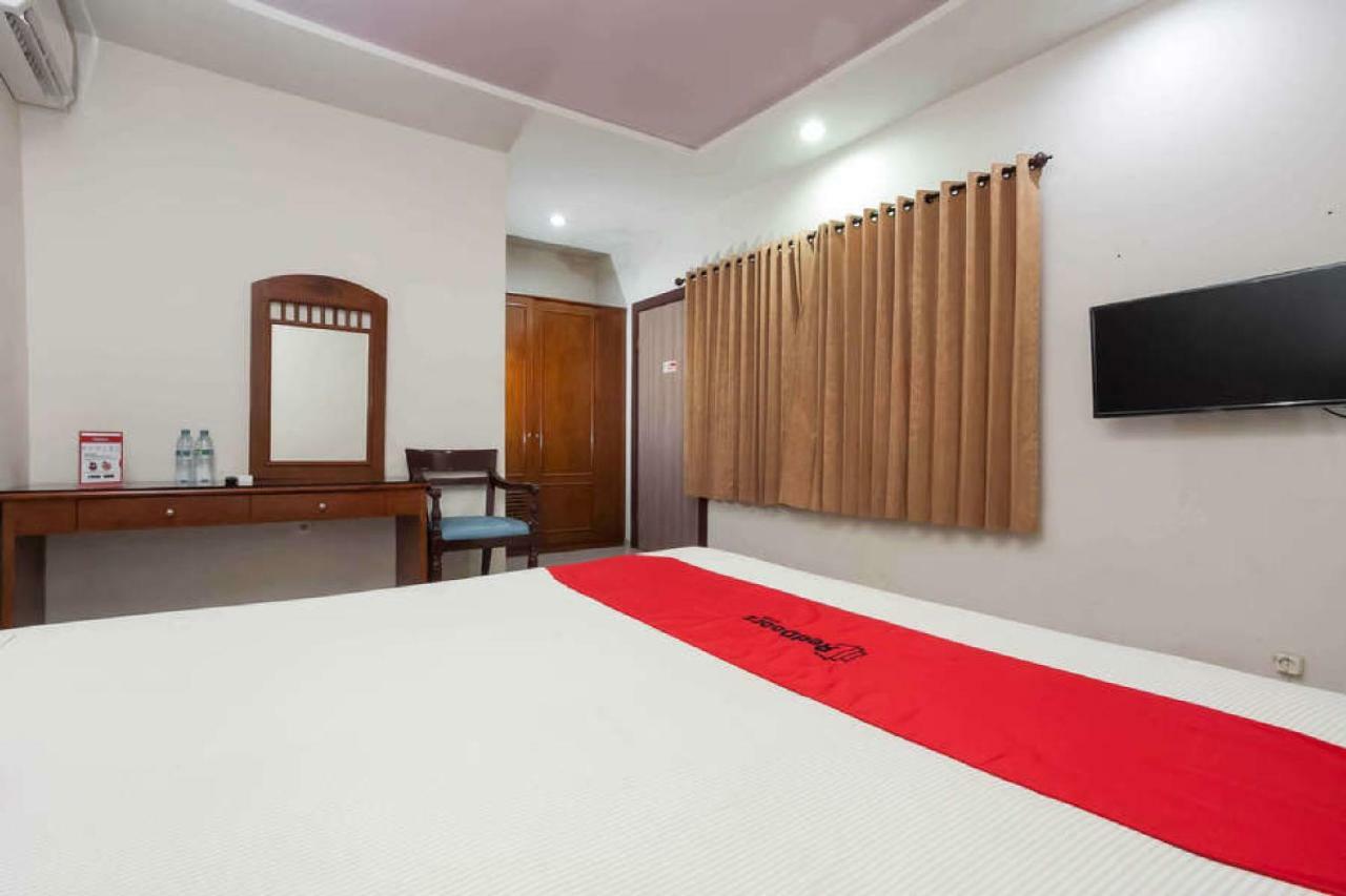 Reddoorz @ Panglima Sudirman Hotel Surabaya Ngoại thất bức ảnh